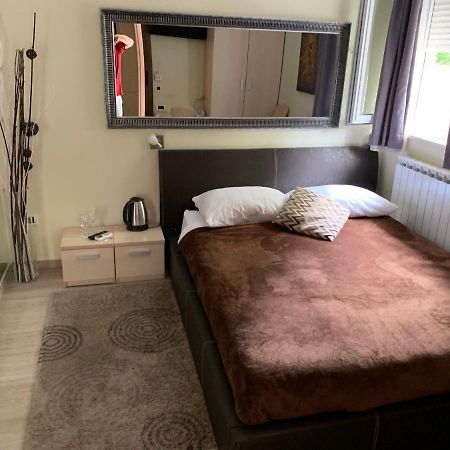Enter Rooms Загреб Экстерьер фото